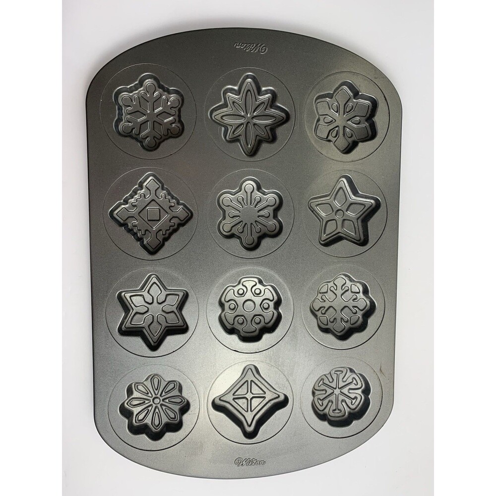 Wilton Cookie Mold Pan Snowflakes Christmas Holiday 12 Cavity
